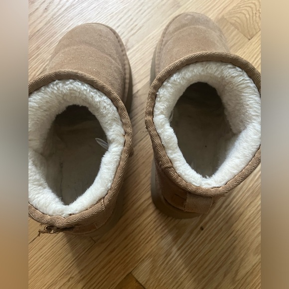 Ugg platform mini boots - Picture 4 of 4